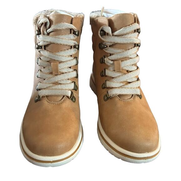 Cliffs by White Mountain Hallet Hiking Boot Bootie NEW Size 8 Wheat Tan Fur Trim - Picture 3 of 11